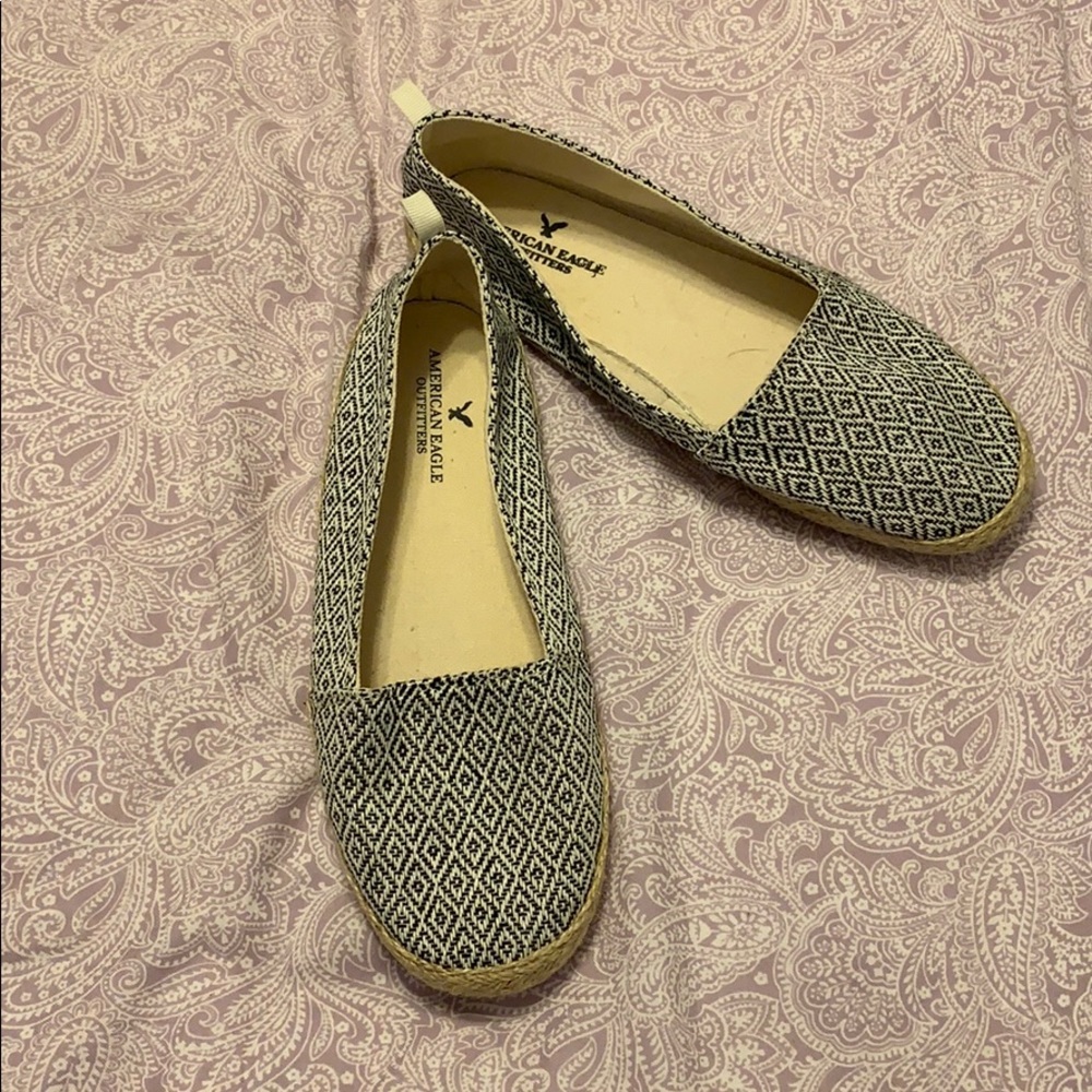 cute printed shoes!! never worn!